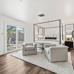 Baron's Creek Headquarters | Sleeps 12 | Hot Tub