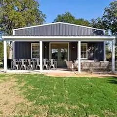 The Bunkhouse at Fable Farm, 15 min to Round Top!