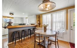 Fun, eclectic Round Top home w/POOL! 5 min to town - Image 5