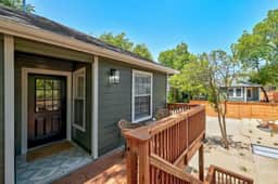 SoCo BoHo Bungalow 2 | Sleeps 4 - Image 5