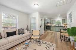 SoCo BoHo Bungalow 2 | Sleeps 4 - Image 3