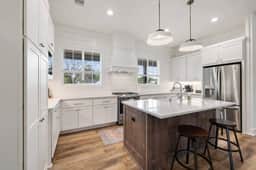 Cozy, sassy & fun! NEW modern farmhouse!! - Image 5