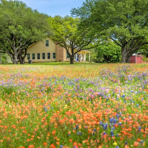 Private Retreat on 50 Acres of Countryside Bliss! - Image 1