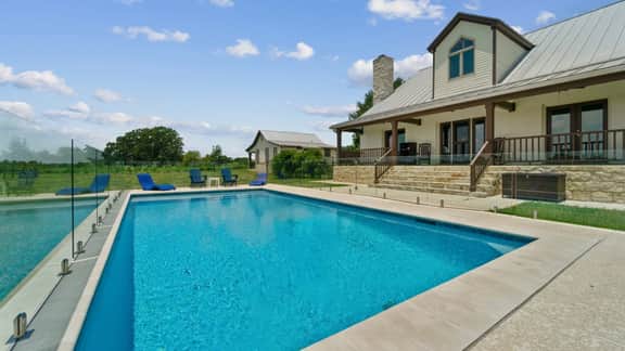 Haus on the Gem: Spacious Countryside Retreat w/ Pool - Image 3