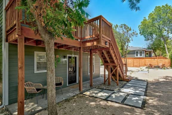 SoCo BoHo Bungalow | Sleeps 4 - Image 3