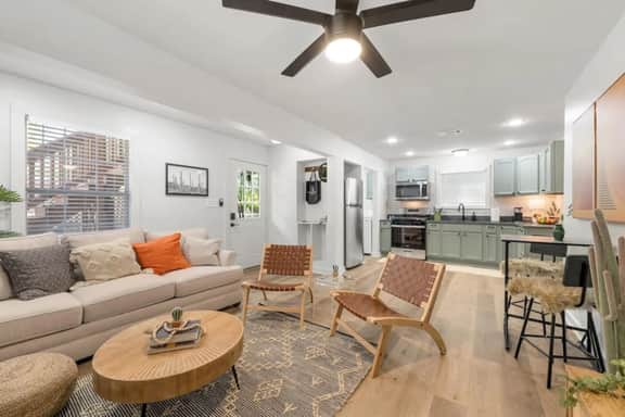 SoCo BoHo Bungalow | Sleeps 4 - Image 4