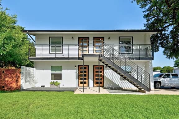 Zilker Bungalow, Pet Friendly - Image 4
